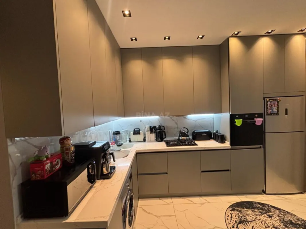 Kirayə verilir 3 otaqlı mənzil 105 m²