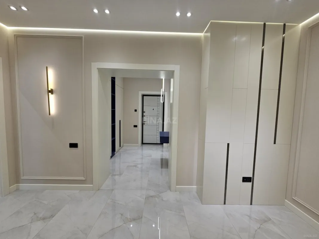 Satılır 3 otaqlı mənzil 105 m²