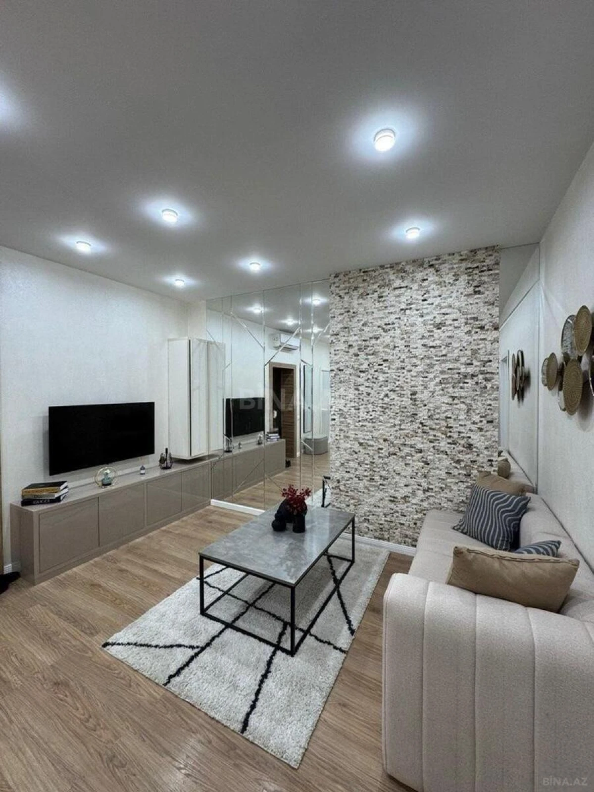 Satılır 3 otaqlı mənzil 85 m²