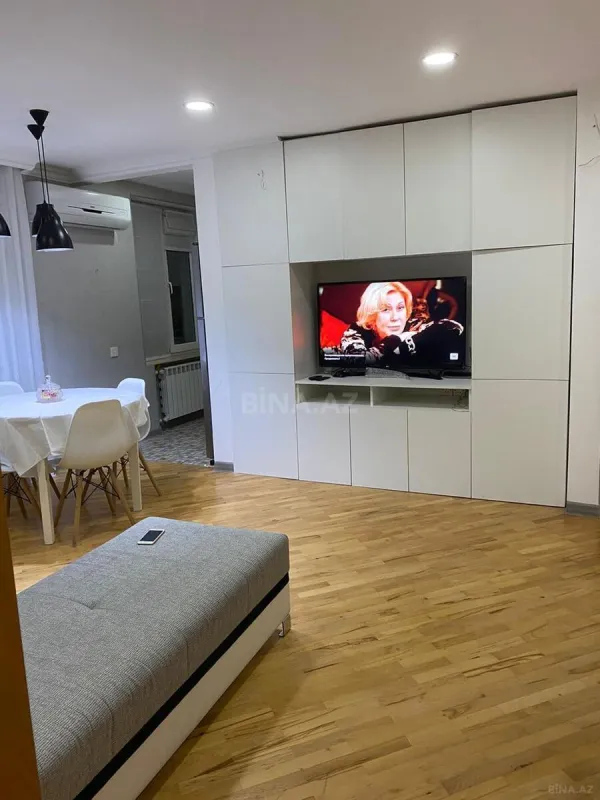 Satılır 2 otaqlı mənzil 50 m²