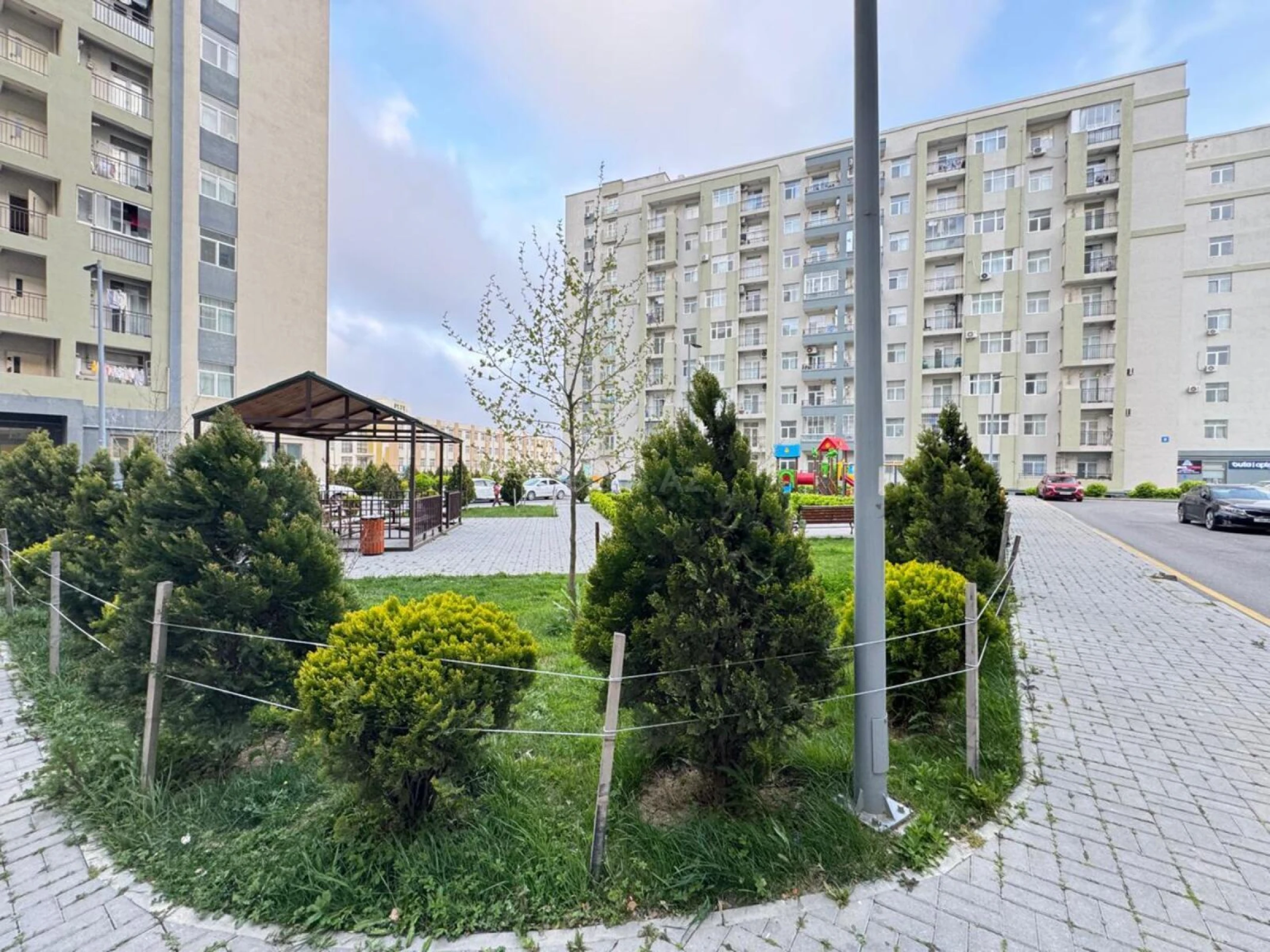 Kirayə verilir 3 otaqlı mənzil 90 m²
