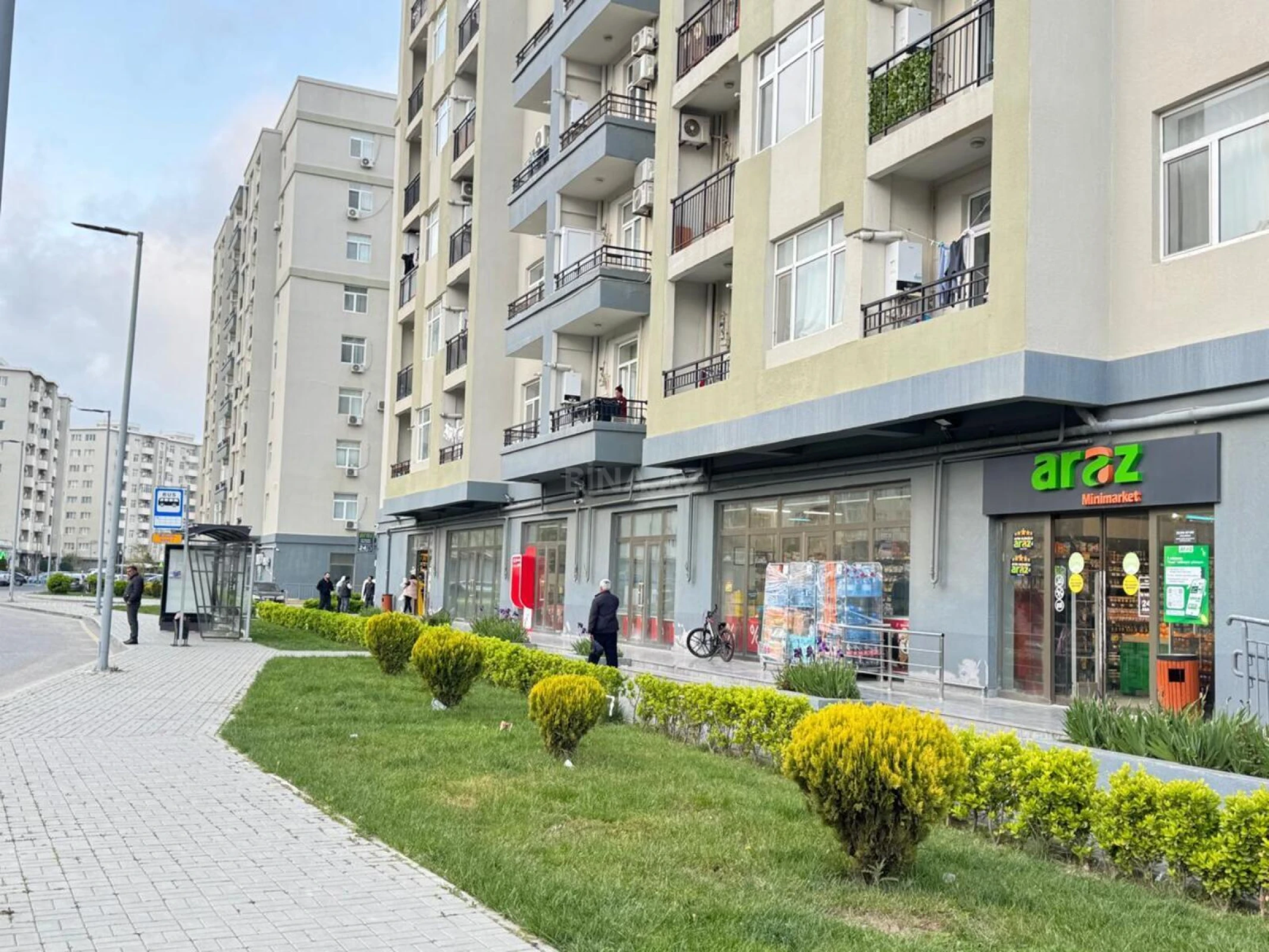 Kirayə verilir 3 otaqlı mənzil 90 m²