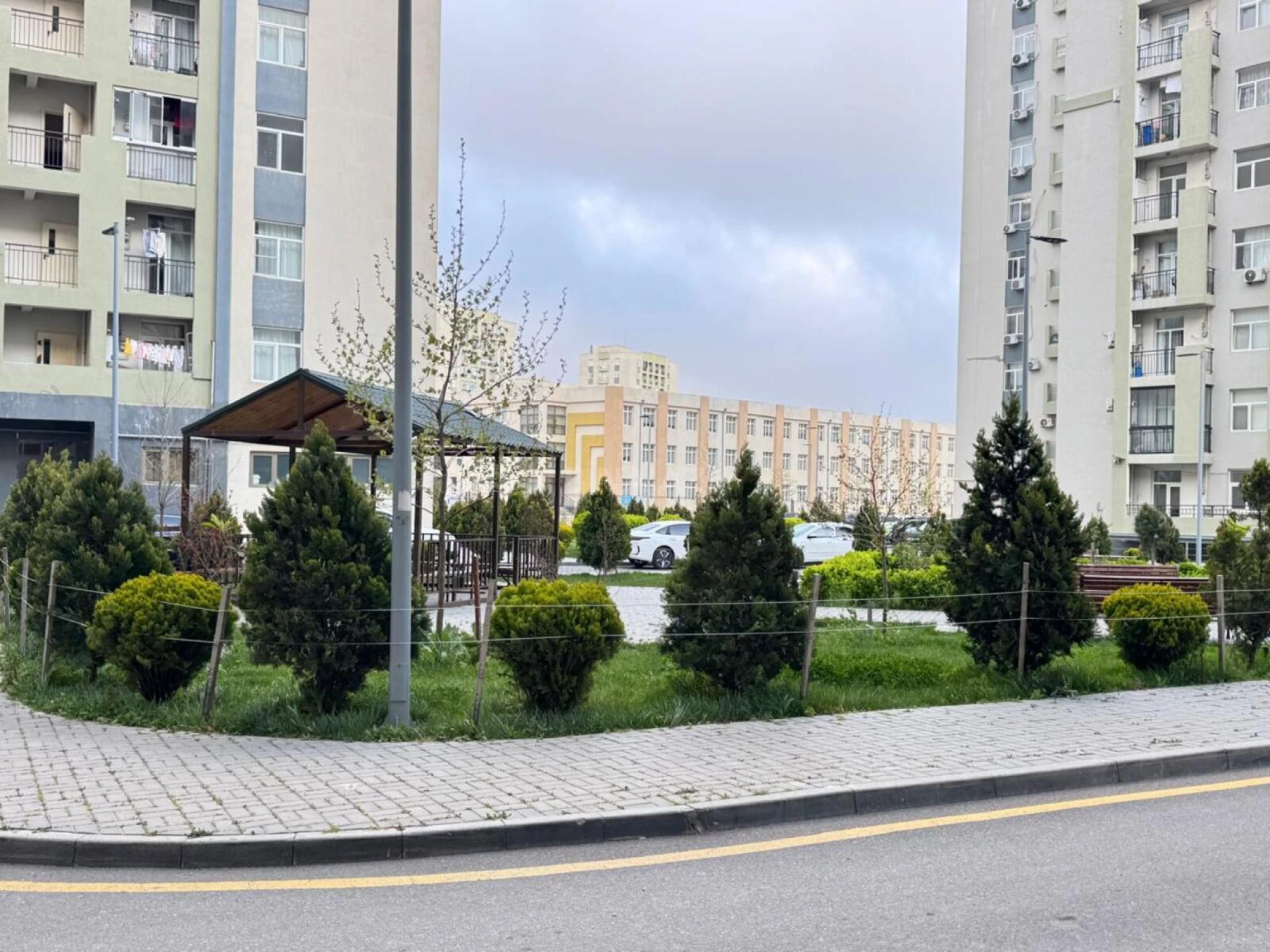 Kirayə verilir 3 otaqlı mənzil 90 m²