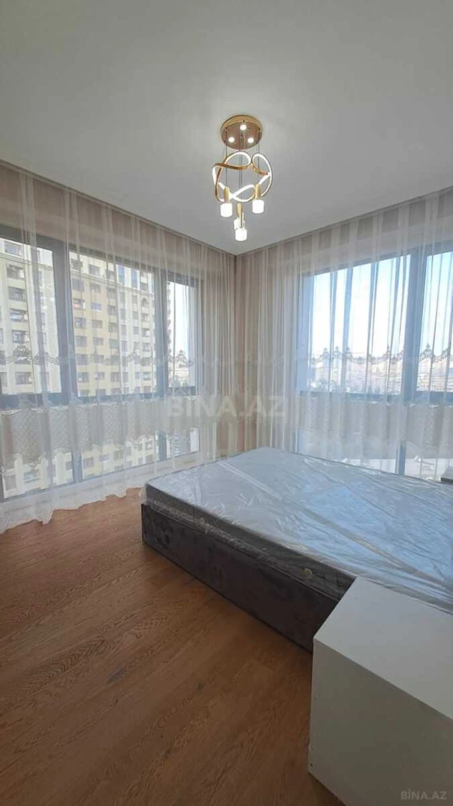Kirayə verilir 3 otaqlı mənzil 90 m²