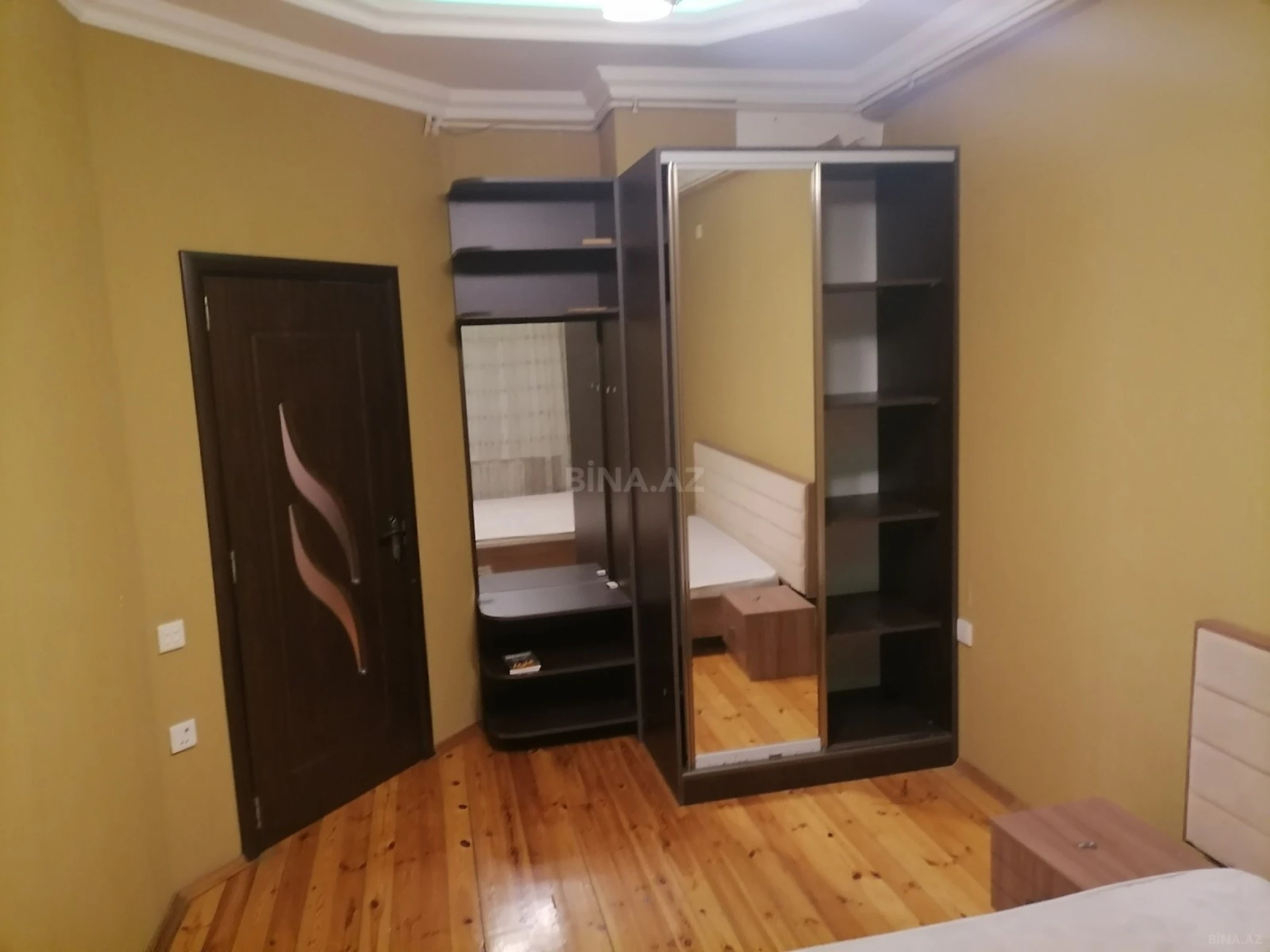 Kirayə verilir 2 otaqlı mənzil 60 m²