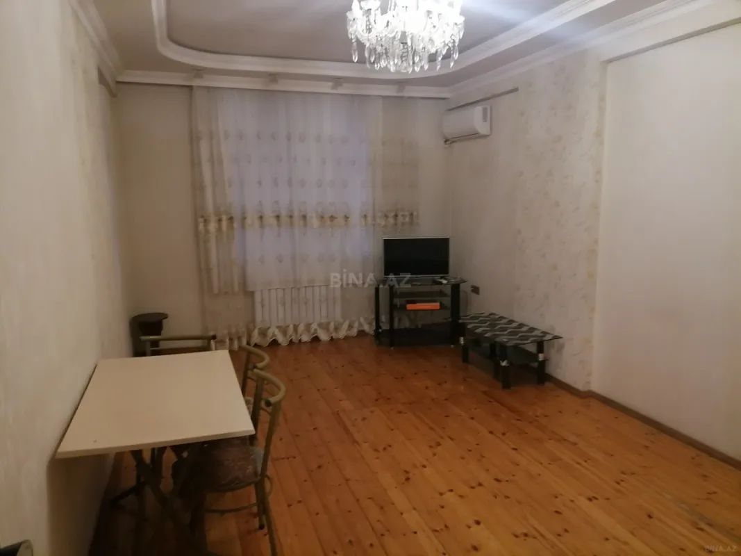 Kirayə verilir 2 otaqlı mənzil 60 m²