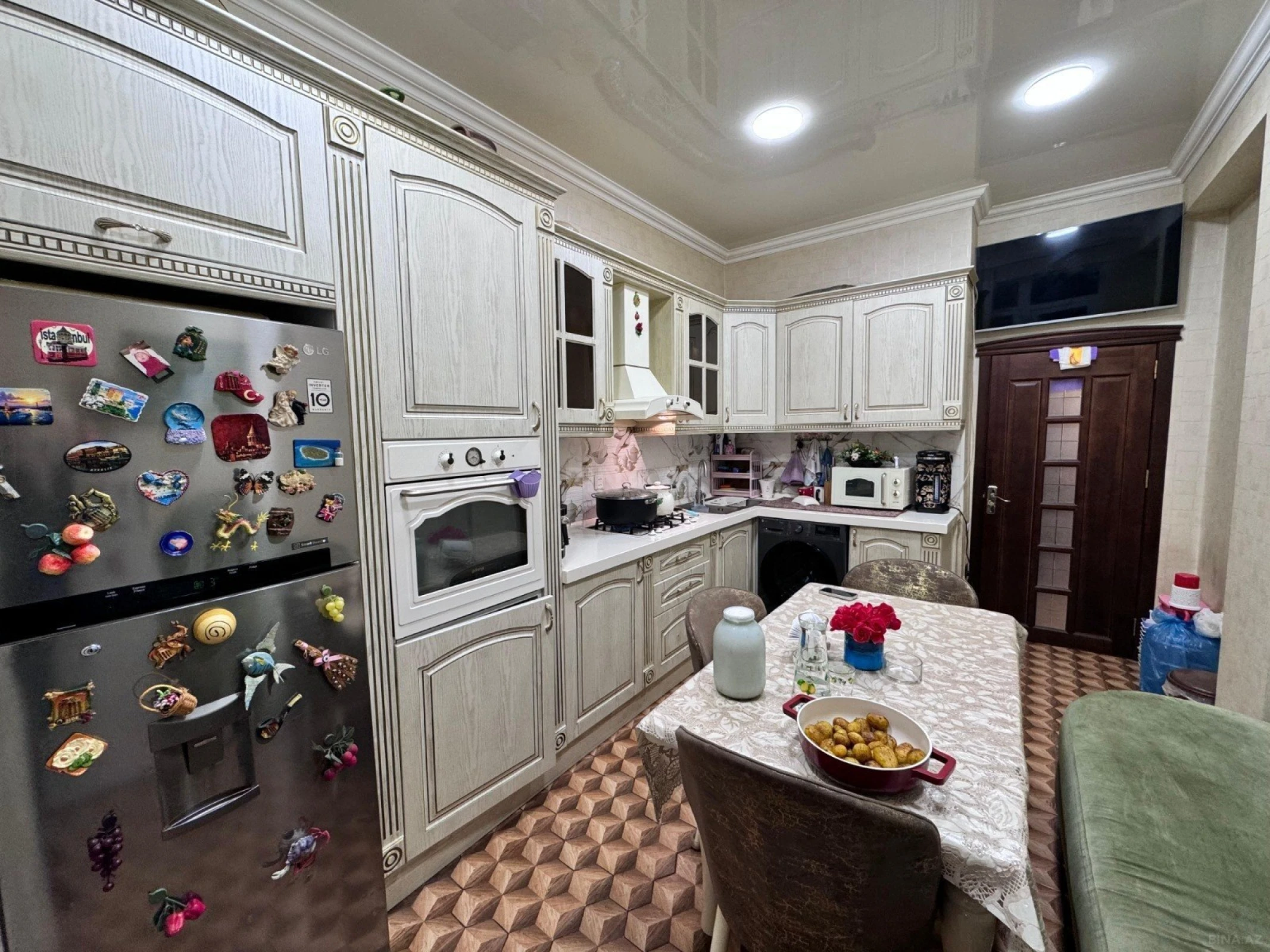 Satılır 2 otaqlı mənzil 80 m²