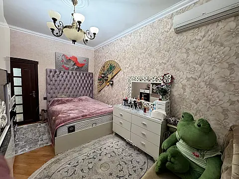 Satılır 2 otaqlı mənzil 80 m²