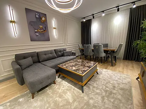 Kirayə verilir 3 otaqlı mənzil 118 m²