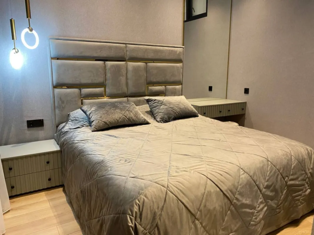 Kirayə verilir 3 otaqlı mənzil 118 m²