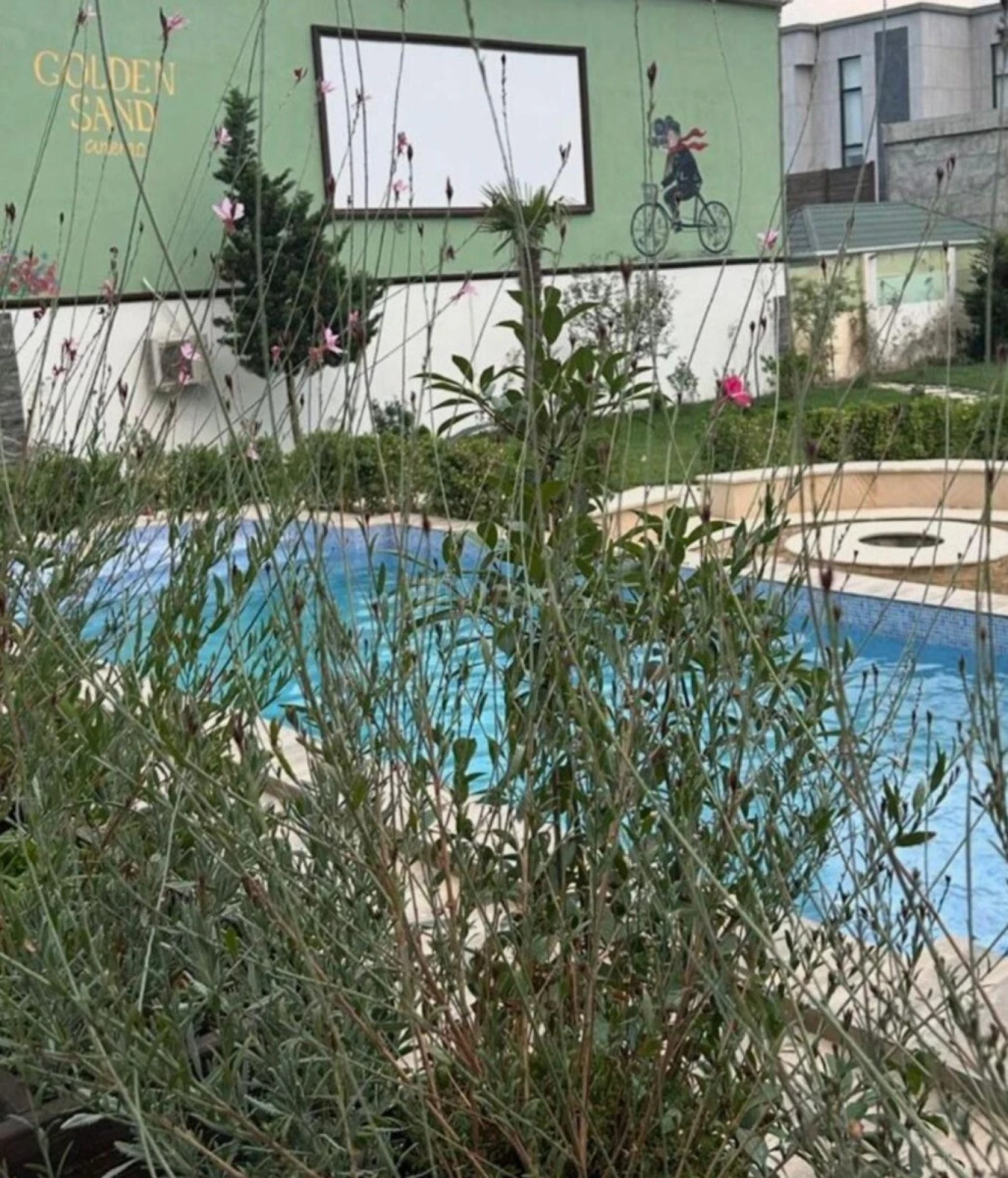 Satılır 6 otaqlı həyət evi 500 m²