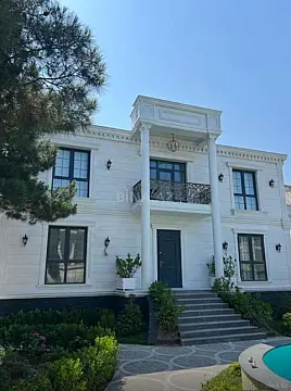Satılır 6 otaqlı həyət evi 500 m²