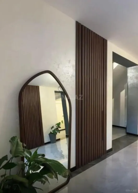 Satılır 6 otaqlı həyət evi 500 m²
