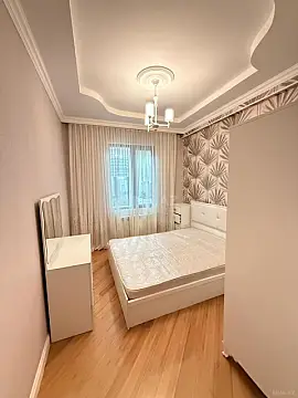 Kirayə verilir 2 otaqlı mənzil 77 m²