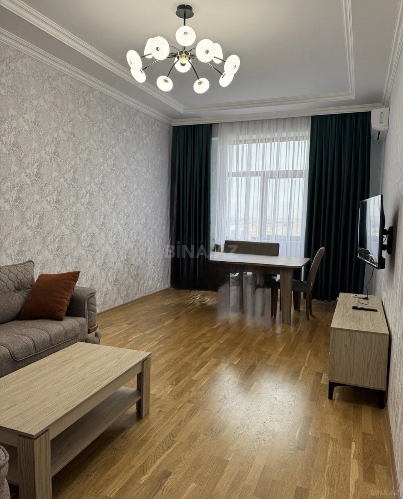 Kirayə verilir 2 otaqlı mənzil 77 m²