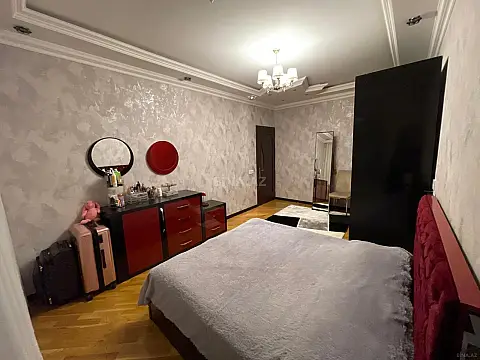 Satılır 3 otaqlı mənzil 90 m²