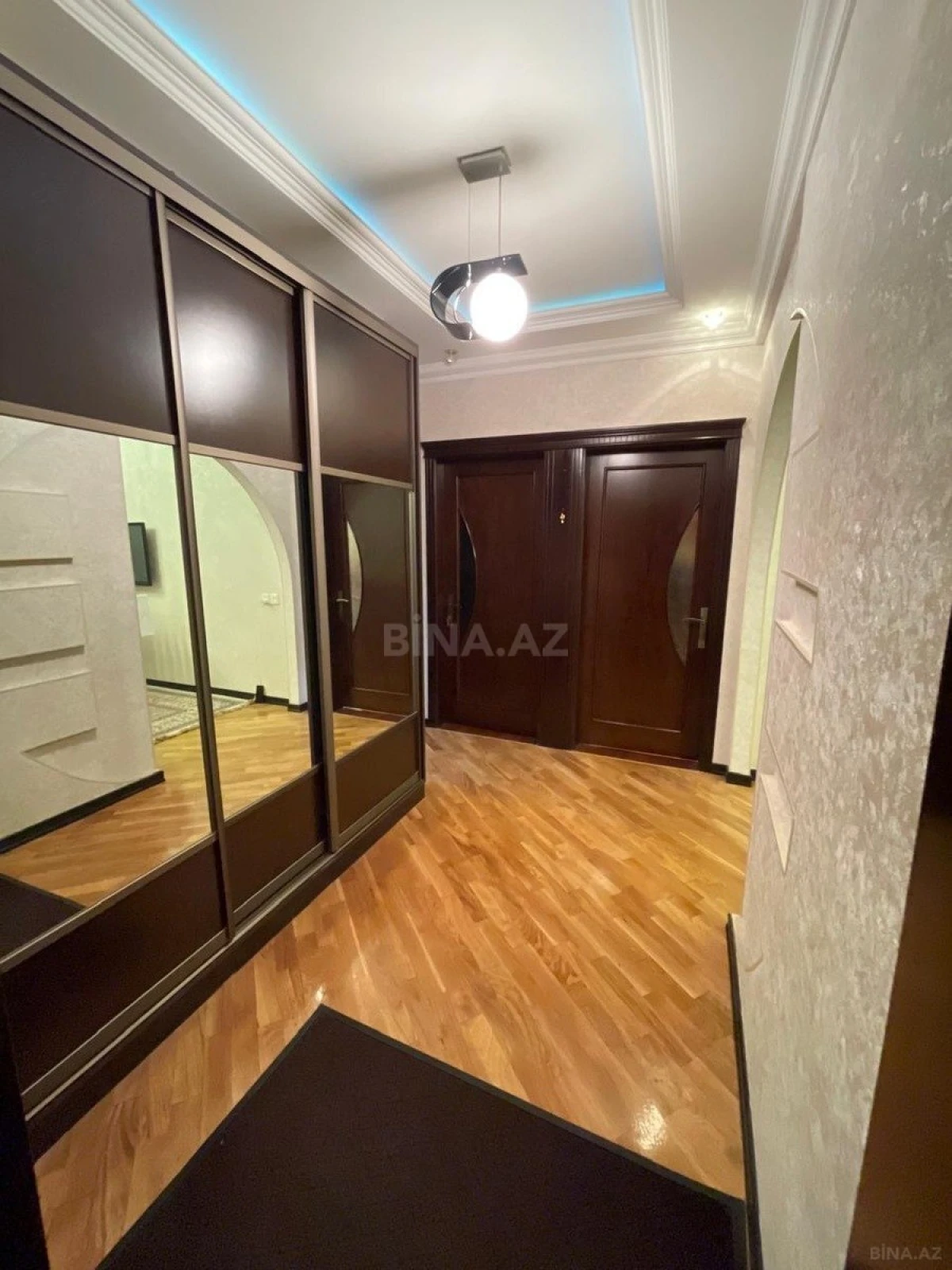 Satılır 3 otaqlı mənzil 90 m²
