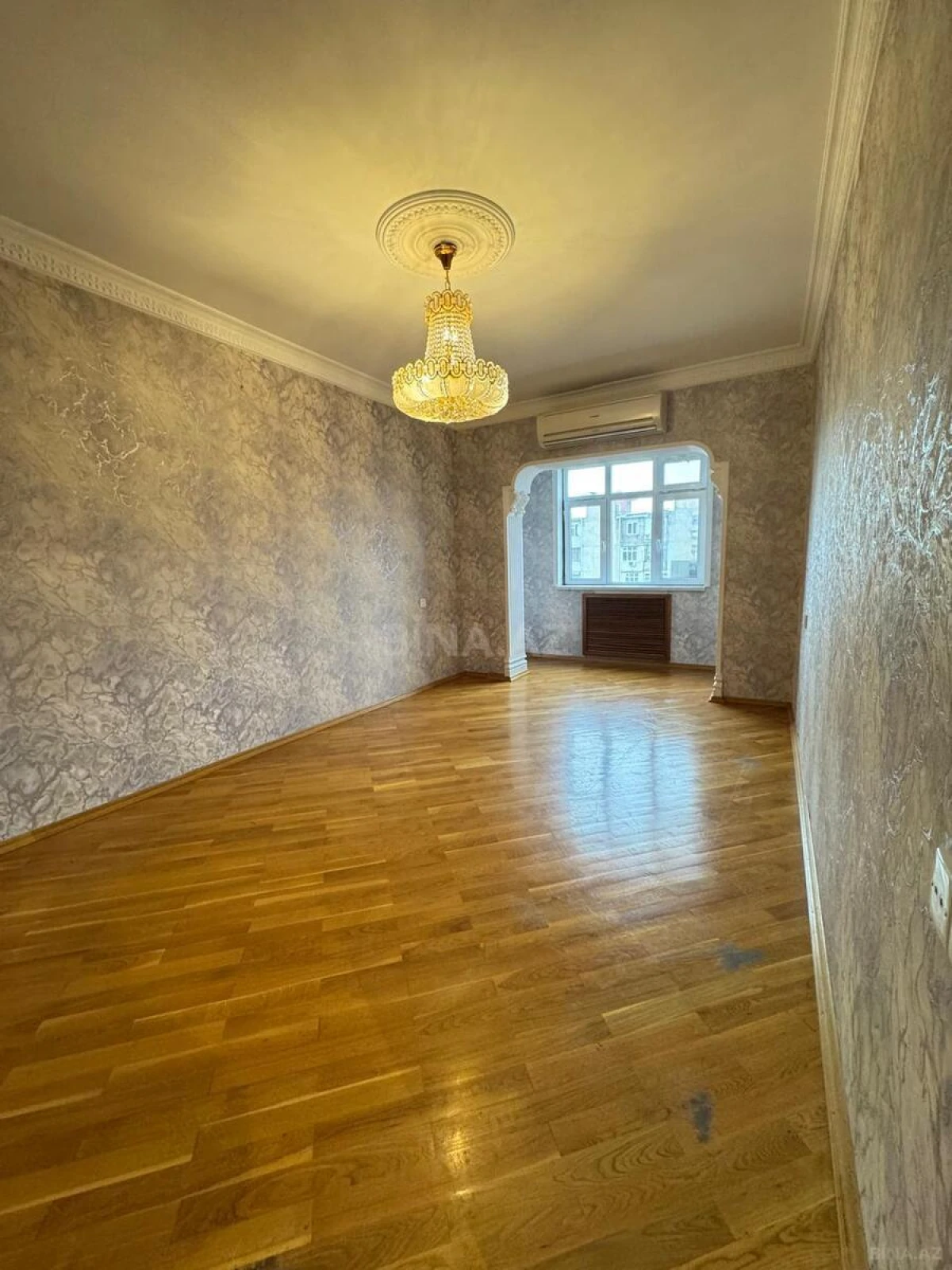 Satılır 3 otaqlı mənzil 90 m²