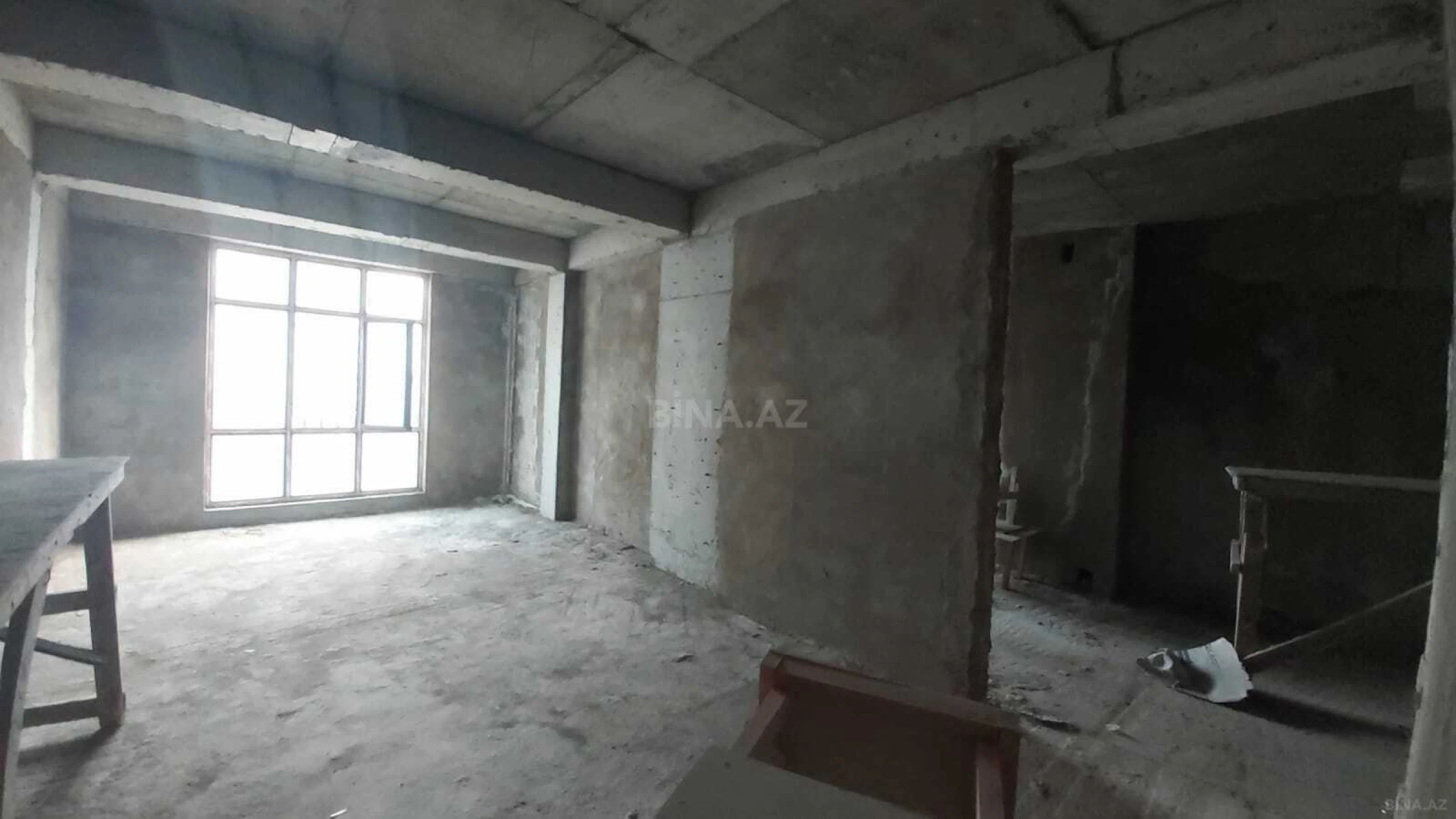 Satılır 2 otaqlı mənzil 91 m²