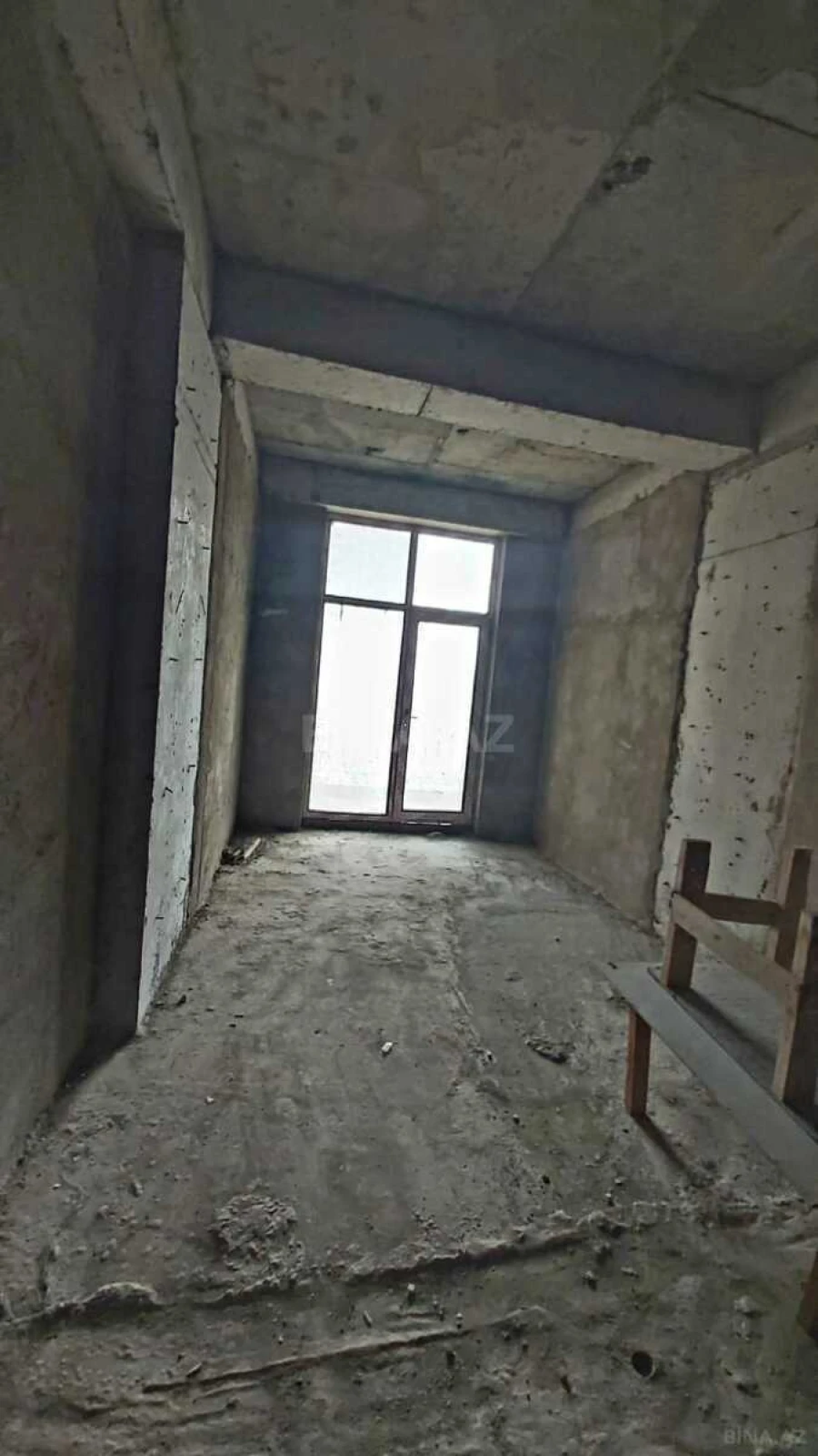 Satılır 2 otaqlı mənzil 91 m²