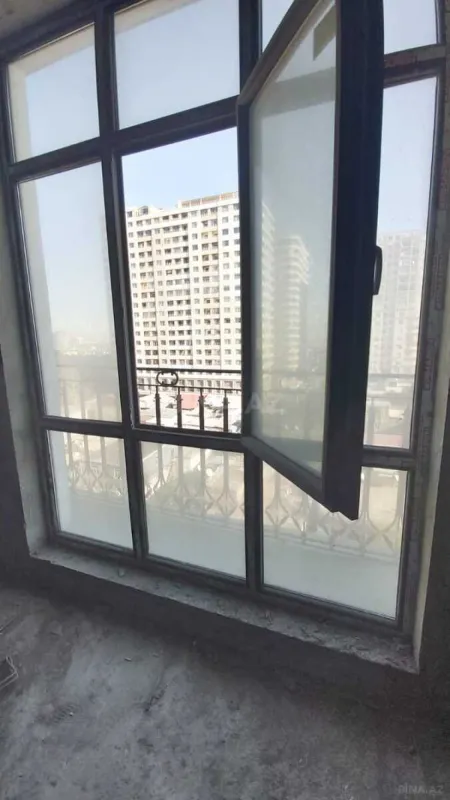 Satılır 2 otaqlı mənzil 91 m²