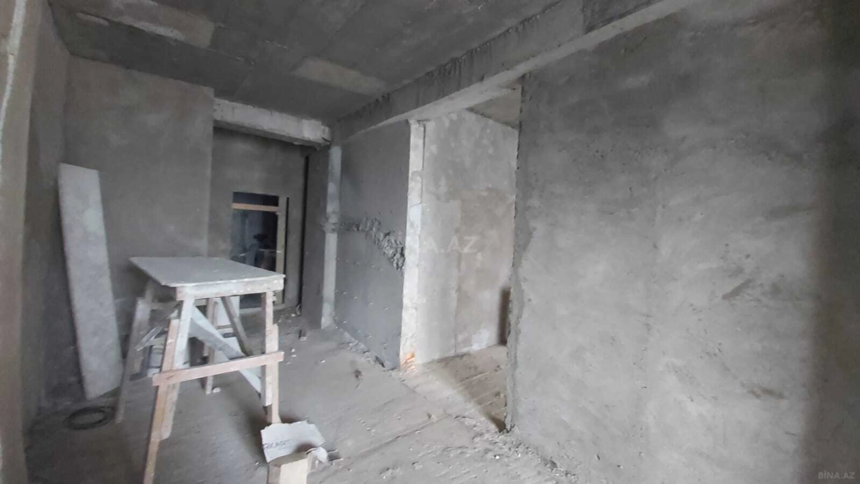 Satılır 2 otaqlı mənzil 91 m²