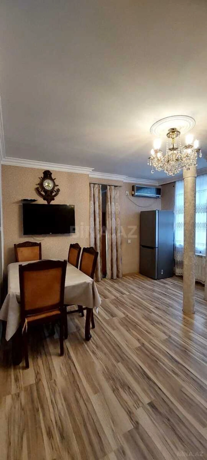 Kirayə verilir 2 otaqlı mənzil 65 m²