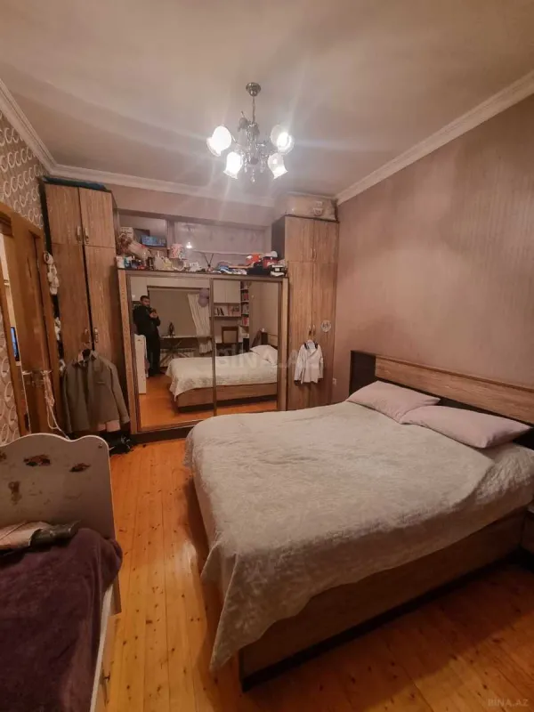 Satılır 2 otaqlı mənzil 75 m²