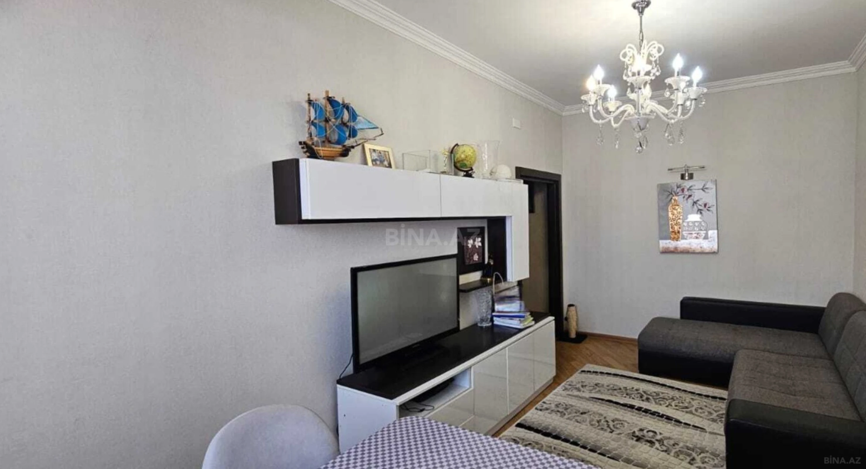 Satılır 2 otaqlı mənzil 61.3 m²