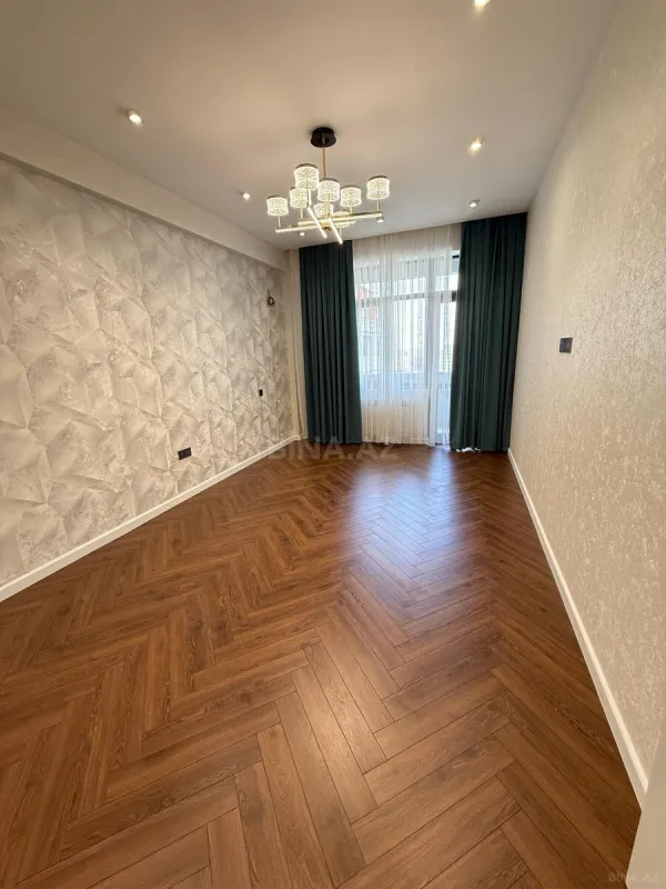Satılır 3 otaqlı mənzil 138.4 m²