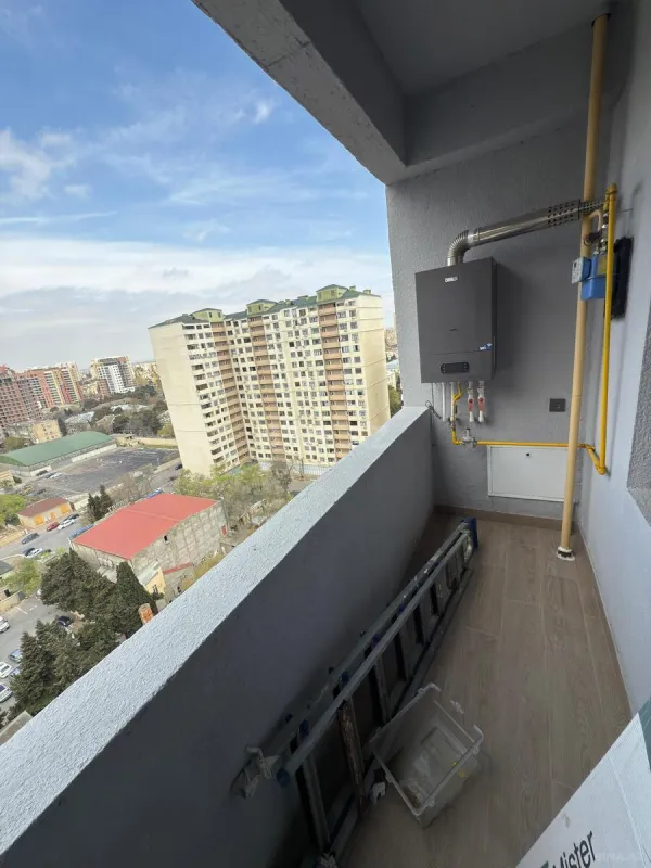 Satılır 3 otaqlı mənzil 138.4 m²