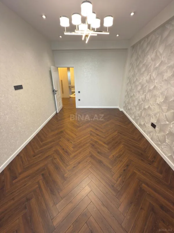 Satılır 3 otaqlı mənzil 138.4 m²