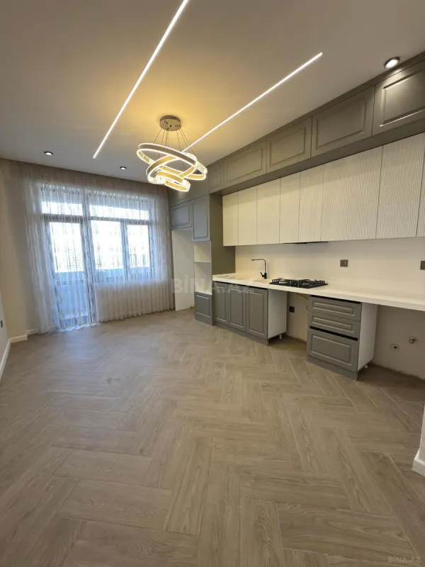 Satılır 3 otaqlı mənzil 138.4 m²