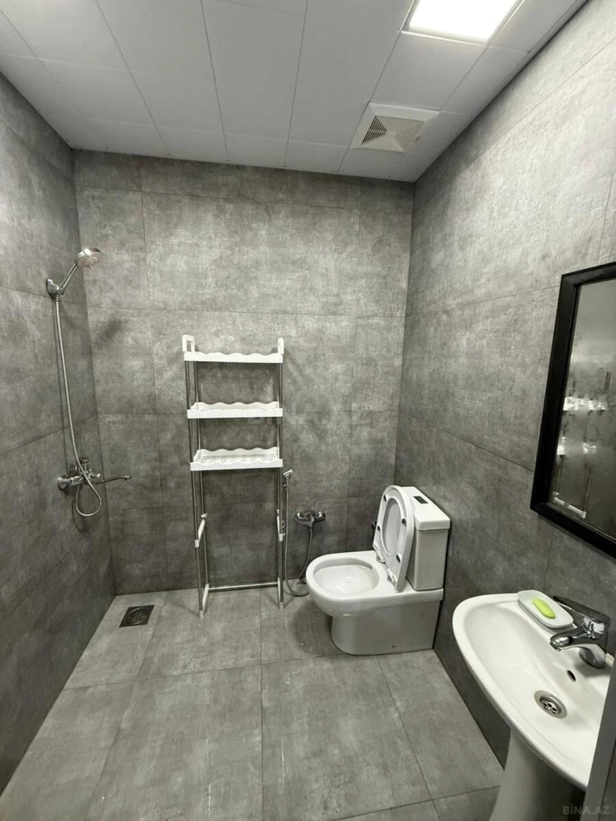 Satılır 2 otaqlı mənzil 45 m²