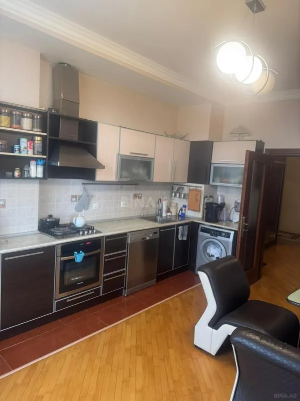 Satılır 3 otaqlı mənzil 120 m²