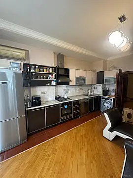 Satılır 3 otaqlı mənzil 120 m²