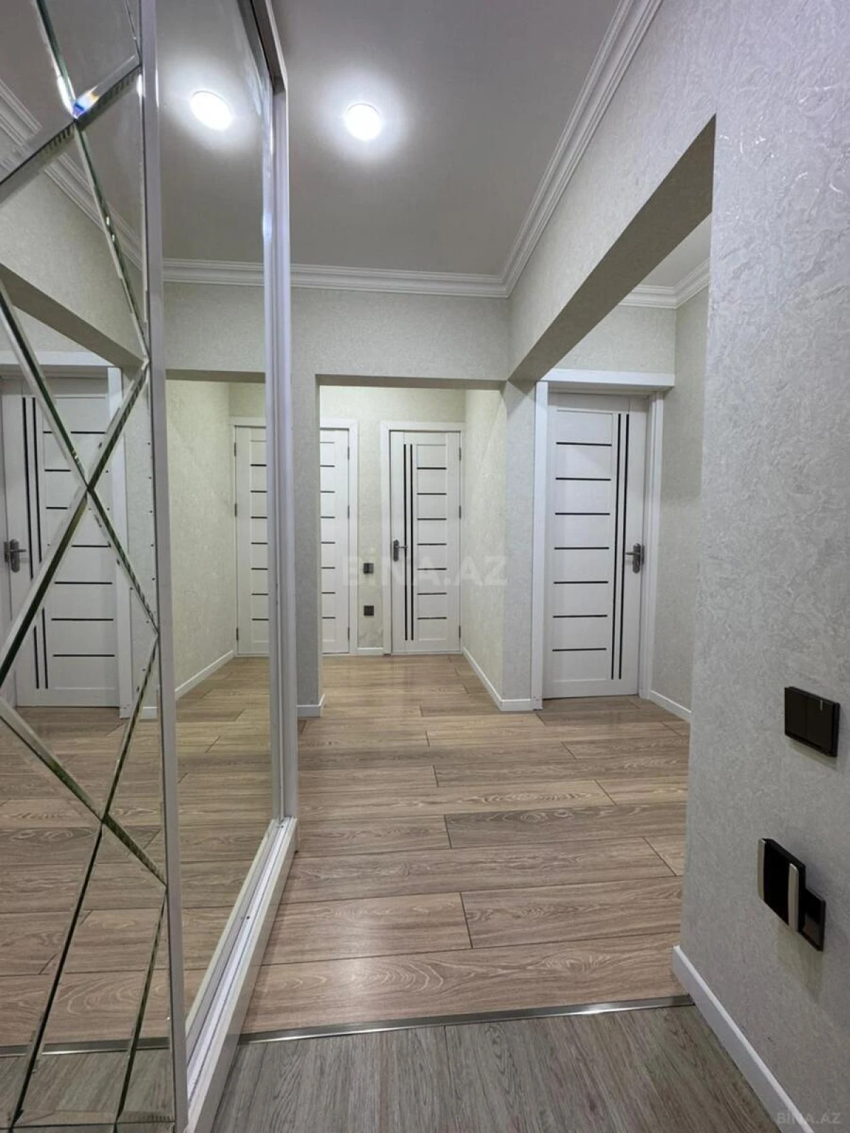 Satılır 3 otaqlı mənzil 75 m²