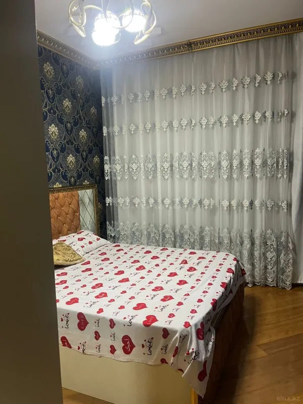 Kirayə verilir 2 otaqlı mənzil 75 m²
