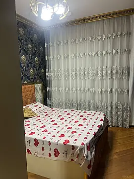 Kirayə verilir 2 otaqlı mənzil 75 m²