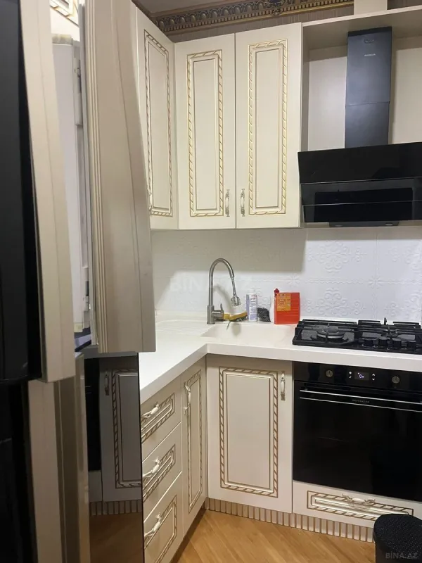 Kirayə verilir 2 otaqlı mənzil 75 m²