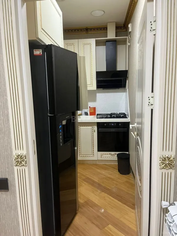 Kirayə verilir 2 otaqlı mənzil 75 m²