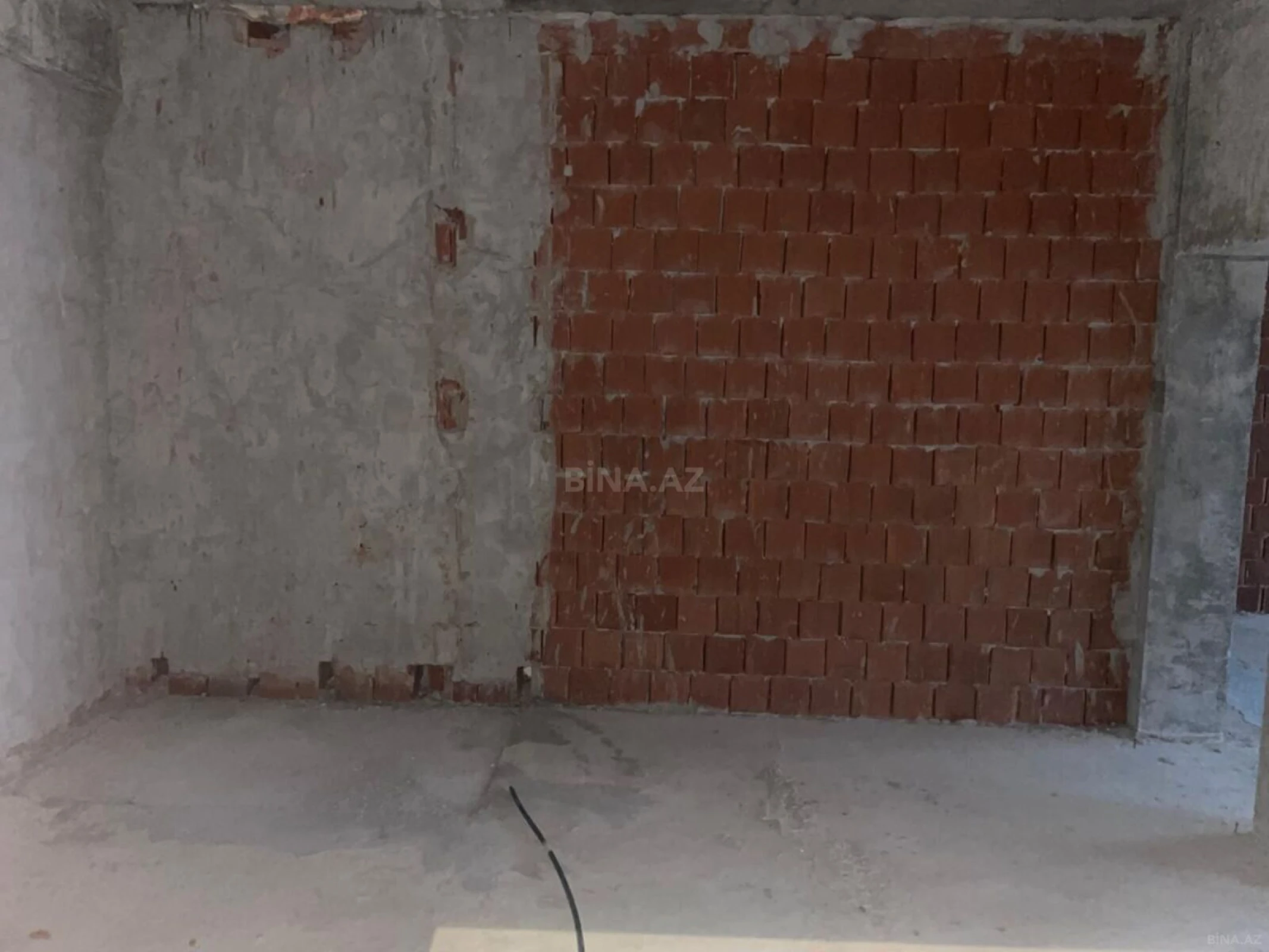 Satılır 2 otaqlı mənzil 66 m²