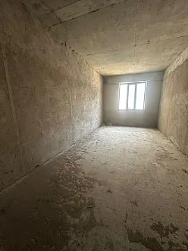 Satılır 3 otaqlı mənzil 165 m²