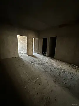 Satılır 3 otaqlı mənzil 165 m²
