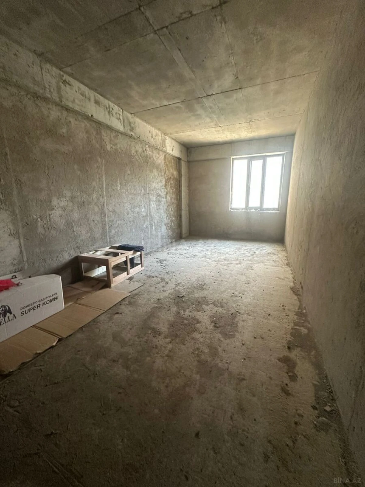 Satılır 3 otaqlı mənzil 165 m²