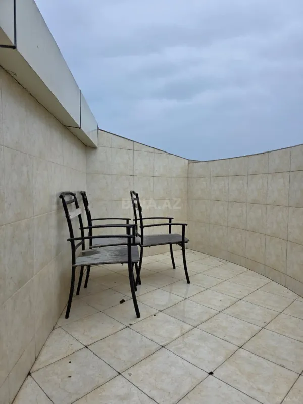 Kirayə verilir 2 otaqlı mənzil 200 m²