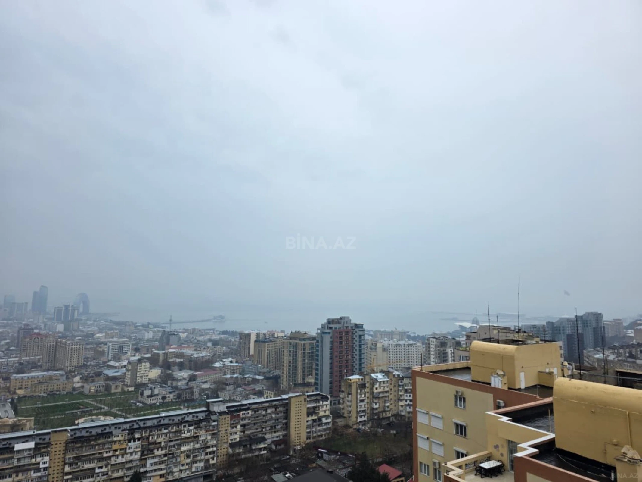 Kirayə verilir 2 otaqlı mənzil 200 m²