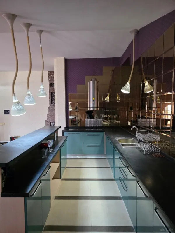 Kirayə verilir 2 otaqlı mənzil 200 m²