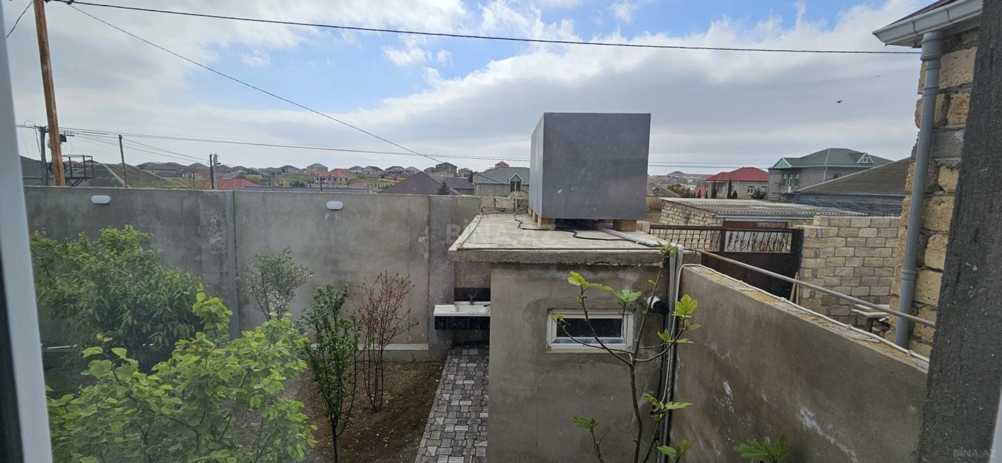 Satılır 3 otaqlı həyət evi 85 m²