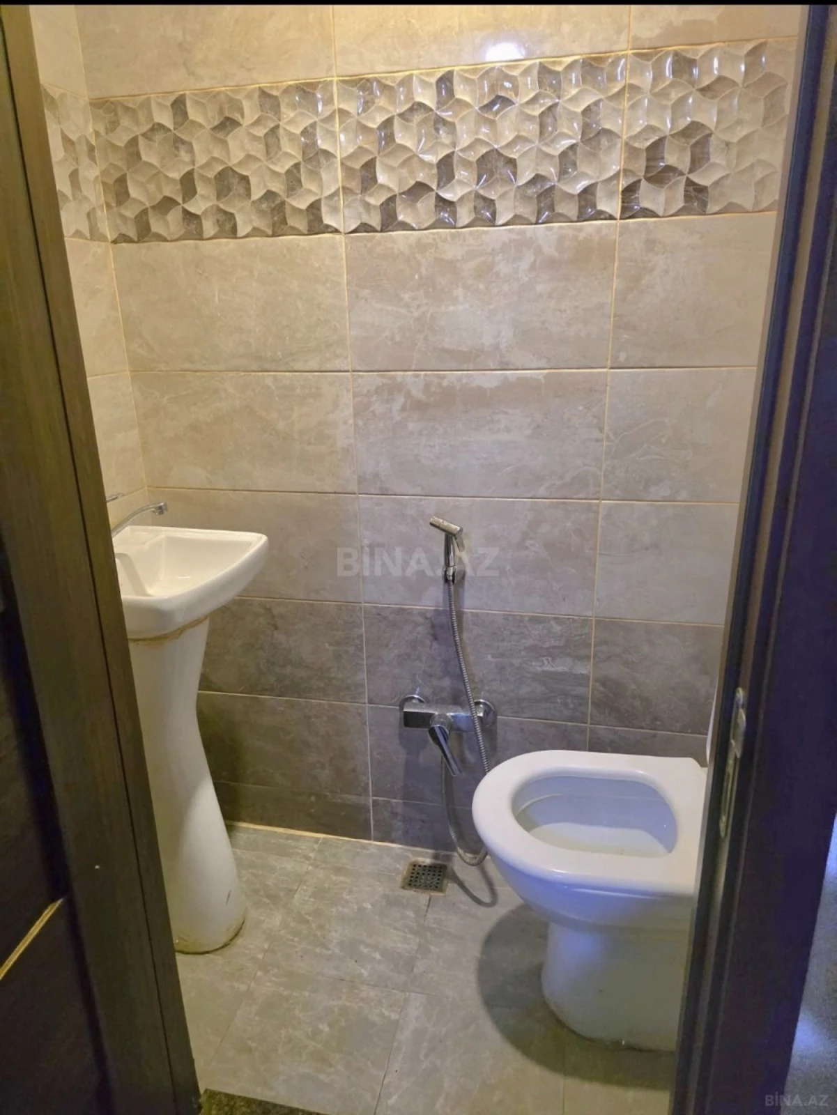 Kirayə verilir 3 otaqlı mənzil 87 m²